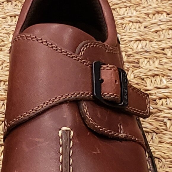 Eastland Syracuse Brown Leather Slip on Closed Toe Shoe - Picture 5 of 13